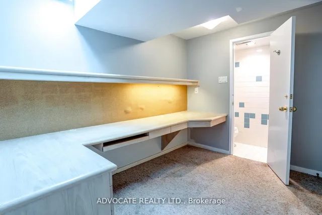 Additional image 33 of 16 Rollscourt Dr