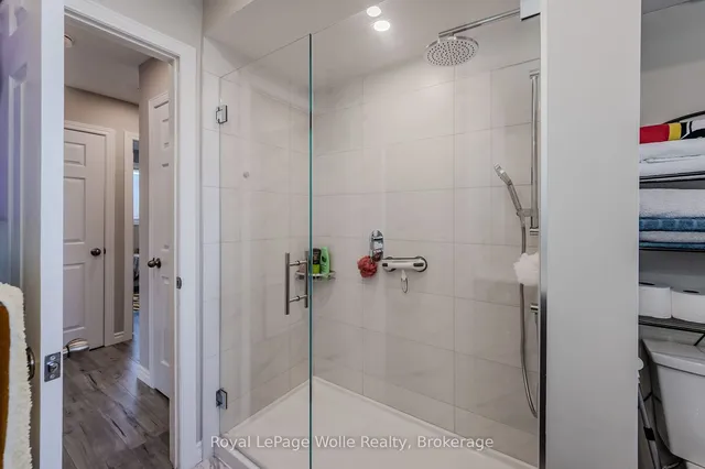 Additional image 20 of 48 Summerhill Cres