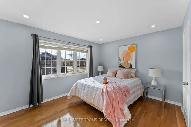 Additional image 19 of 4 Grosbeak Cres