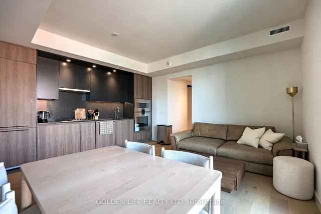 Additional image 4 of 81 Wellesley St Unit 1201