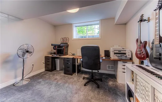 Additional image 44 of 89 Hearthwood Cres