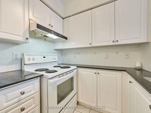 Additional image 11 of 18 kenaston Gdns Unit 906