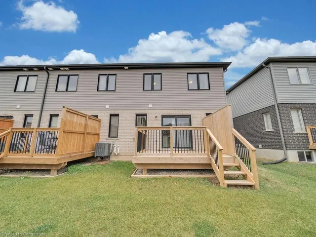 Additional image 32 of 8 Pony Way