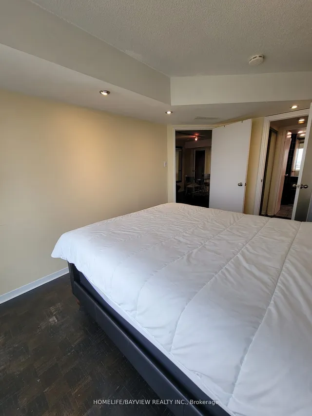 Additional image 13 of 1001 Bay St Unit 2902