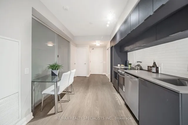 Additional image 16 of 181 Dundas St Unit 4909