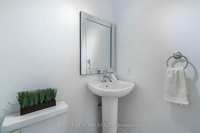 Additional image 2 of 111 Elizabeth St Unit 1038