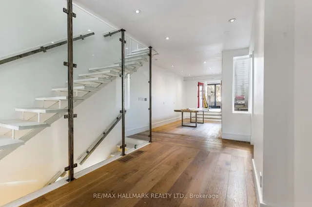 Additional image 3 of 10 Saunders Ave