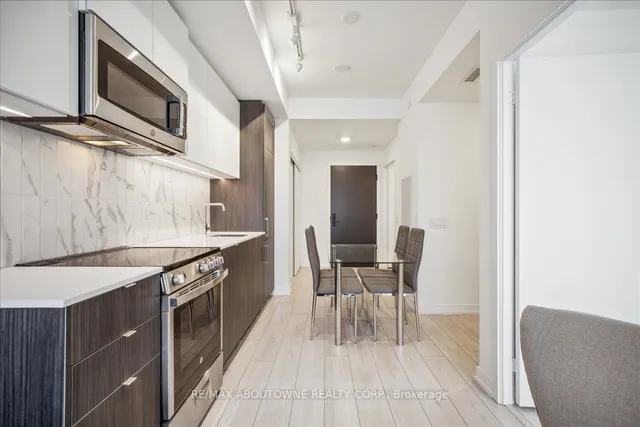 Additional image 24 of 500 Dupont St Unit 610