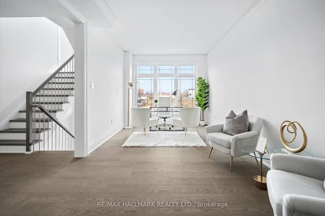 Additional image 4 of 17 Antonio Crt