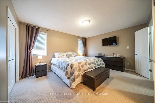 Additional image 21 of 493 Beaumont Cres