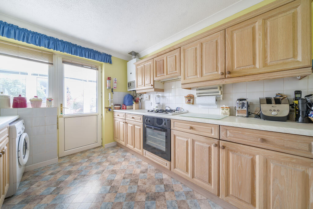 Additional image 3 of Nathan Close, Yeovil, Somerset, BA20 2TG