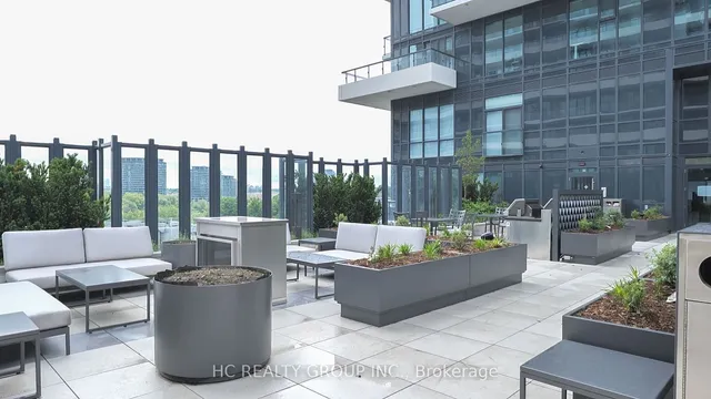 Additional image 16 of 30 Inn On The Park Dr Unit 220