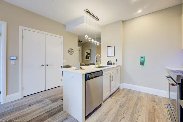 Additional image 14 of 60 Charles Street West, St Unit 604