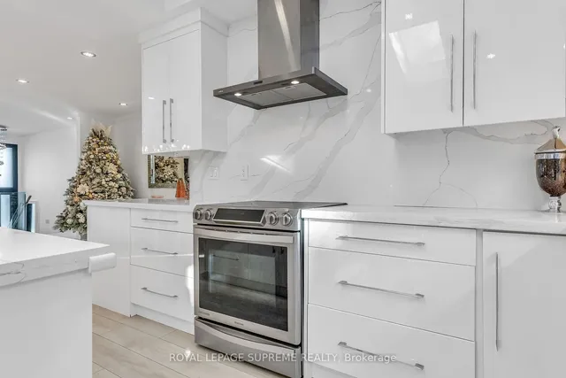 Additional image 23 of 19 Littoral Pl