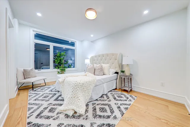 Additional image 31 of 26 August Ave