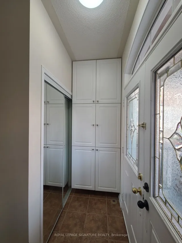 Additional image 12 of 54 Wyper Sq