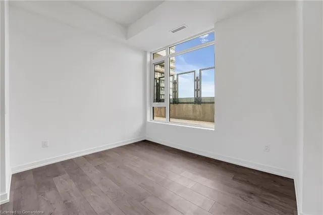 Additional image 19 of 55 Duke St Unit 502