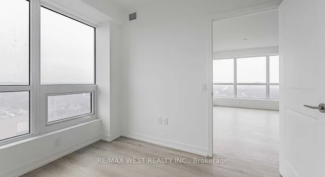 Additional image 6 of 395 Bloor St Unit 5507