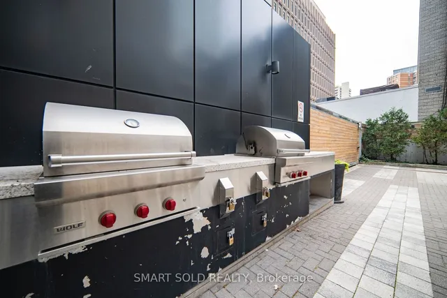 Additional image 39 of 30 Roehampton Ave Unit 1210