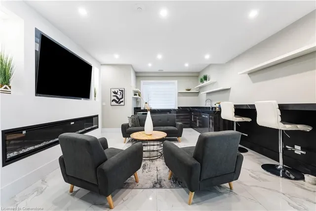 Additional image 5 of 312 Otterbein Rd