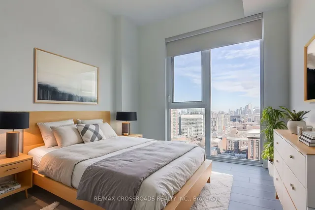 Additional image 22 of 270 Dufferin St Unit LPH3