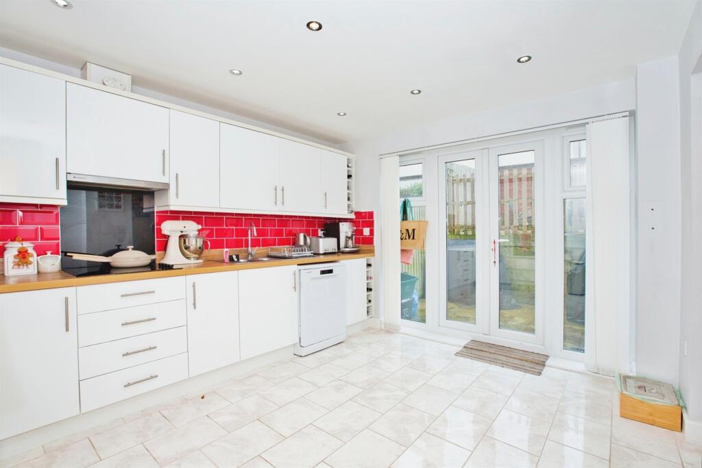 Additional image 14 of Collingwood Road, Yeovil