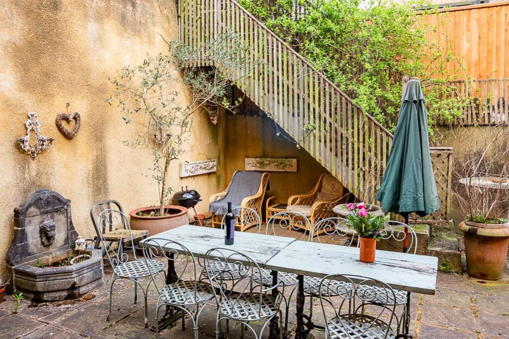 Additional image 24 of High Street, Castle Cary, Somerset, BA7