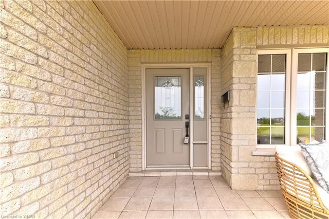 Additional image 3 of 413 Falconridge Dr