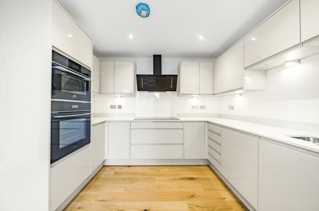 Additional image 7 of Victoria Mews, Frome, BA11