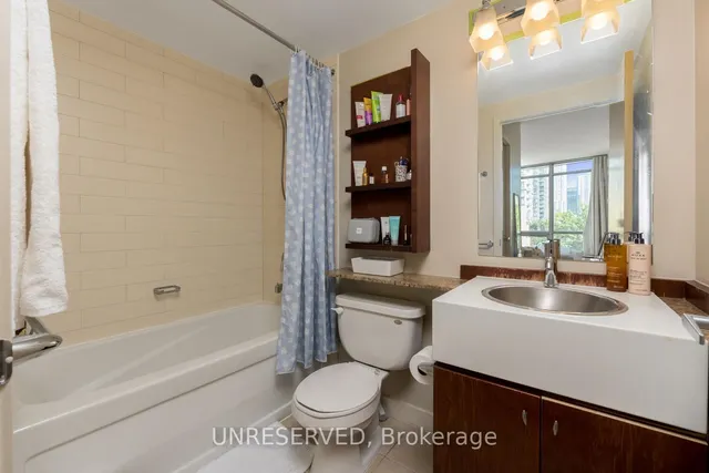 Additional image 20 of 5 Mariner Terr Unit 305