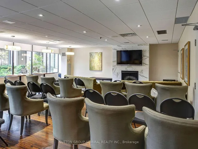 Additional image 33 of 65 SPRING GARDEN Ave Unit 102