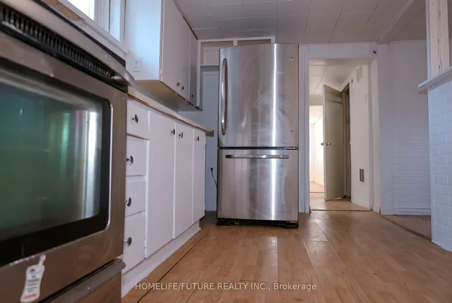 Additional image 3 of 124 North Woodrow Blvd