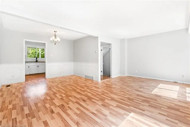 Additional image 13 of 104 Shadeland Cres