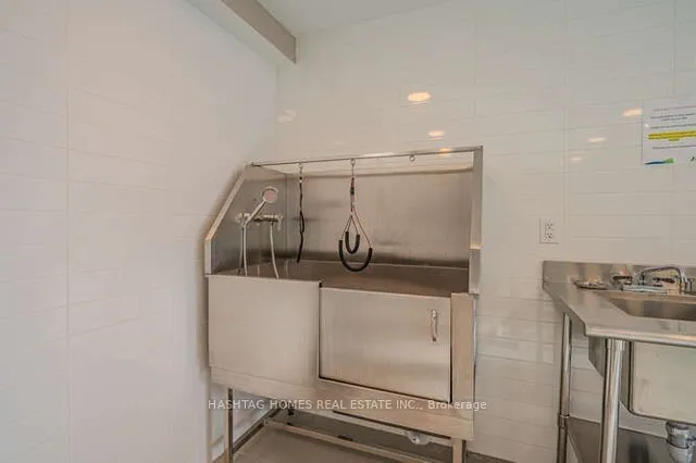 Additional image 21 of 120 Canon Jackson Dr Unit 404