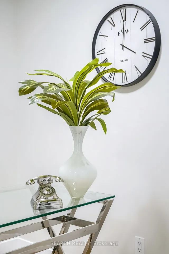 Additional image 24 of 60 Heintzman St Unit 1028