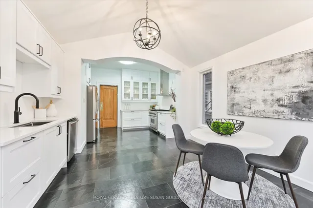 Additional image 11 of 6 Lyall Ave