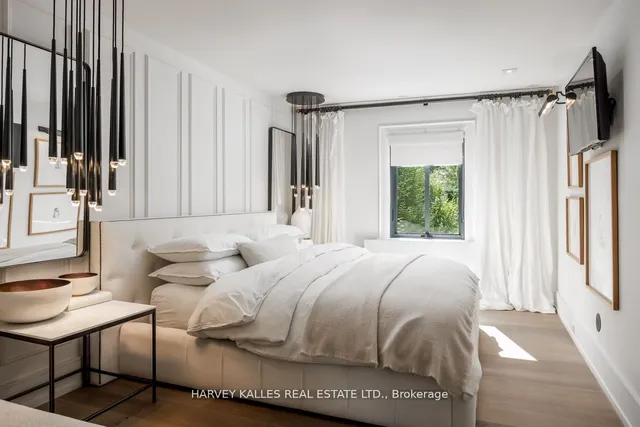 Additional image 14 of 90 Chatsworth Dr