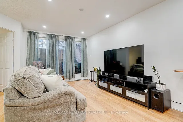 Additional image 9 of 100 Mornelle Crt Unit 1083