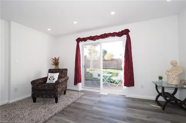 Additional image 11 of 50 Westmount Rd Unit 25