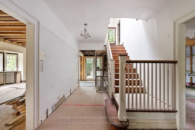 Additional image 16 of 56 Roxborough Dr