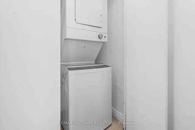 Additional image 23 of 600 Queens Quay Unit 906