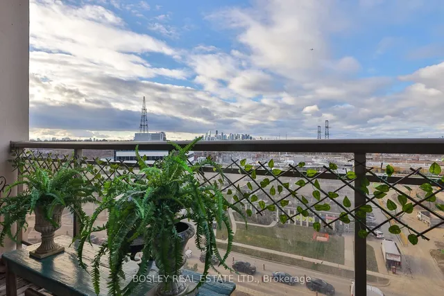 Additional image 30 of 1 Leaside Park Dr Unit 705