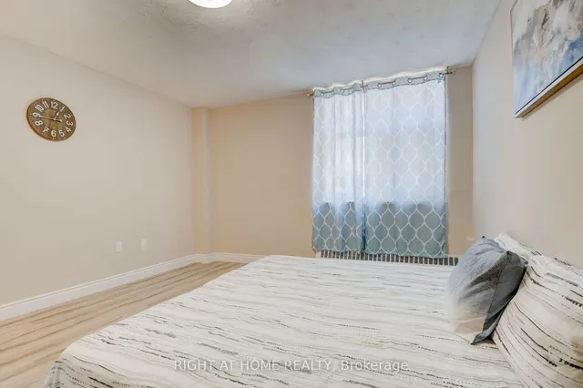 Additional image 19 of 2245 Eglinton Ave Unit 207