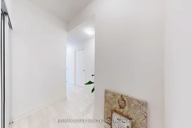 Additional image 20 of 1461 Lawrence Ave Unit 1805