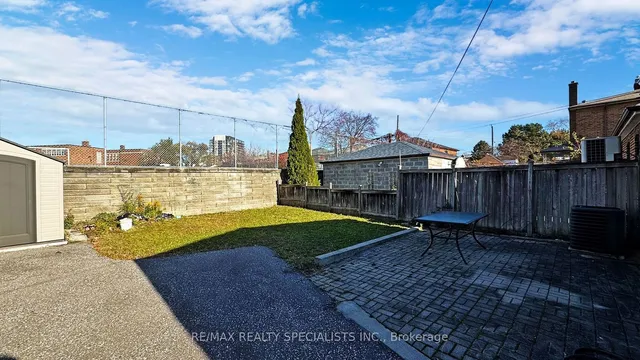 Additional image 17 of 739 Vaughan Rd