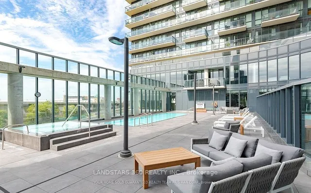 Additional image 22 of 49 East Liberty St Unit 2304