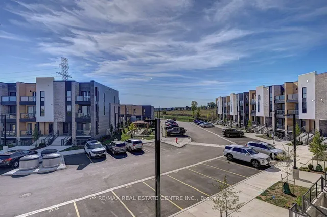 Additional image 36 of 261 Woodbine Ave