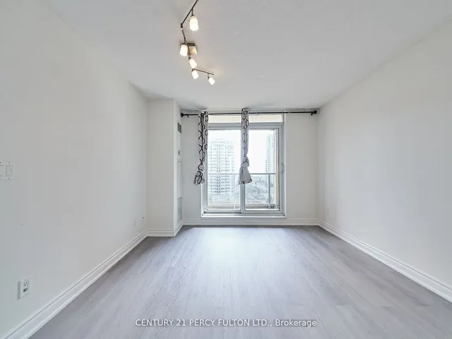 Additional image 15 of 18 kenaston Gdns Unit 906