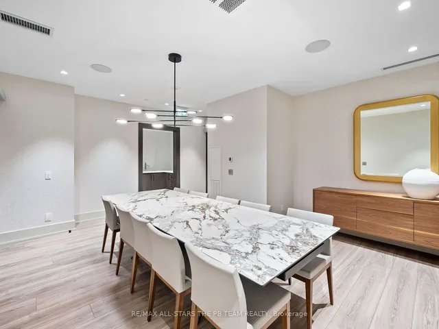 Additional image 34 of 286 Main St Unit 2103