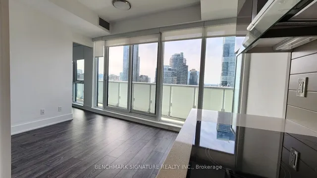 Additional image 8 of 403 Church St Unit 2503